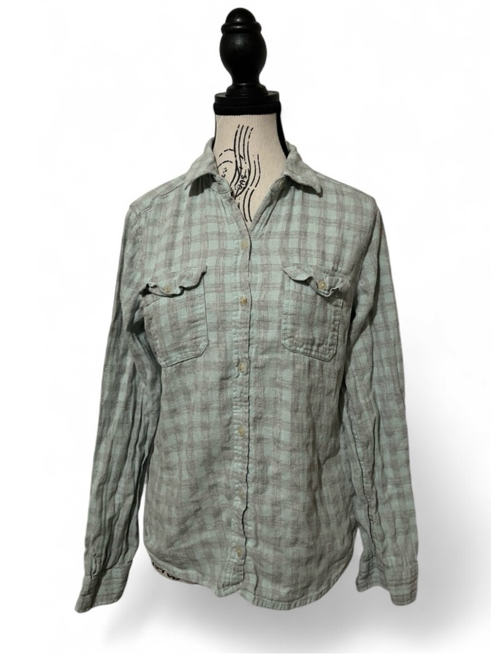 Universal Thread Plaid Light Blue Button Down Shirt Women’s Small Grunge Vibes
